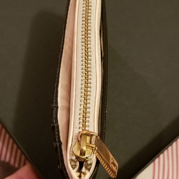 Ted Baker Bow Zipped Card Holder - Picture 7 of 10